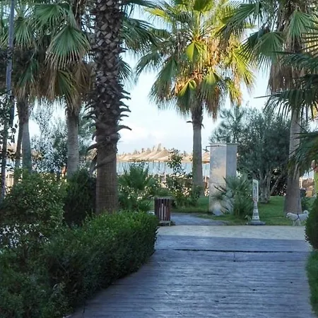 Apartman Lovely 2 Bedrooms Golem