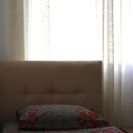 Apartman Lovely 2 Bedrooms *