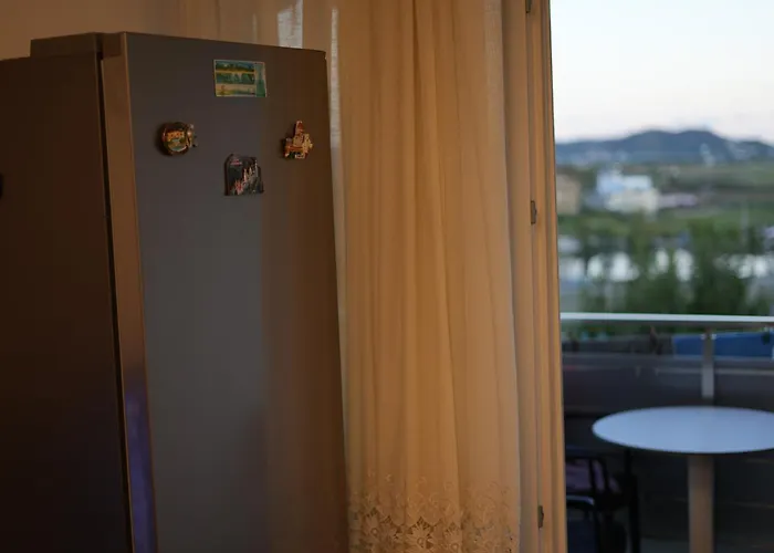 Lovely 2 Bedrooms 公寓 格勒姆
