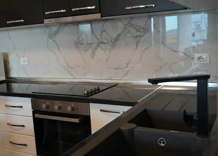 Lovely 2 Bedrooms Appartement *
